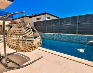 Kaş Yeşilköy'de Geniş Alanlara Sahip, Özel Havuzlu, Kiralık Villa - 5