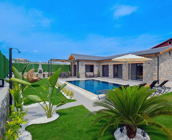 Fethiye Karaçulha'da Çekirdek Ailelere Uygun, Özel Havuzlu, Kiralık Villa - 1