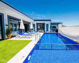 Kaş Sarıbelen'de Gözlerden Uzak Konumda, Özel Havuzlu, Saunalı Villa - 2