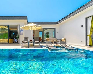 Kaş Bezirgan'da Doğa İçinde, Özel Havuzlu, Hamamlı ve Saunalı Villa - 1
