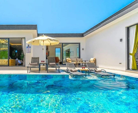Kaş Bezirgan'da Doğa İçinde, Özel Havuzlu, Hamamlı ve Saunalı Villa - 1