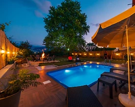 Kocaeli Kartepe'de Göle Sıfır, Isıtmalı Havuzlu, 5+1 Lüks Villa - 2