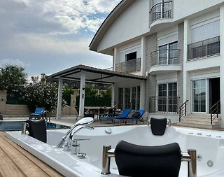 Serik Belek'de Geniş Ailelere Uygun, Özel Havuzlu, 3+1 Villa - 4