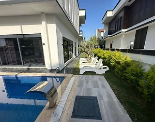 Serik Belek'te Denize Yakın Konumda, Özel Havuzlu, 3+1, Şık Villa  - 4
