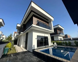 Serik Belek'te Doğayla İç İçe, Özel Havuzlu, Modern Tasarımlı Villa - 2