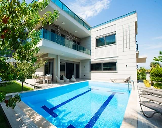 Serik Belek'te Elverişli Konumda, Özel Havuzlu, 4+1 Villa - 2