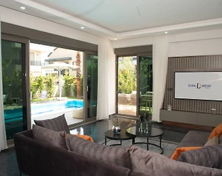 Serik Belek'te Elverişli Konumda, Özel Havuzlu, 4+1 Villa - 5