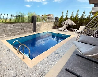 Serik Belek'te Elverişli Konumda, Özel Havuzlu, 4+1 Villa - 2