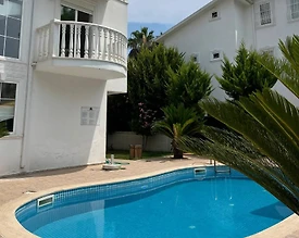 Serik Belek'te Elverişli Konumda, Özel Havuzlu, Kiralık Villa - 2