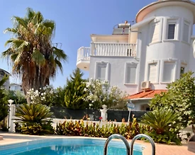 Serik Belek'te Elverişli Konumda, Özel Havuzlu, Kiralık Villa - 2