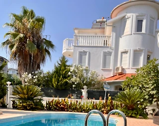 Serik Belek'te Elverişli Konumda, Özel Havuzlu, Kiralık Villa - 2