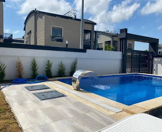 Serik Belek'te Geniş Ailelere Uygun, Özel Havuzlu, Ferah Villa - 1