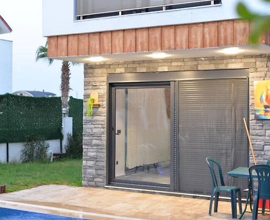 Serik Belek'te Geniş Alanlara Sahip, Özel Havuzlu, 4+1 Villa - 1