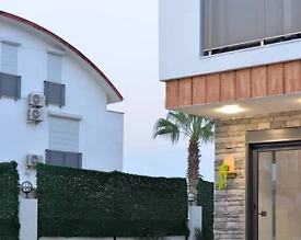 Serik Belek'te Geniş Alanlara Sahip, Özel Havuzlu, 4+1 Villa - 2