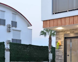 Serik Belek'te Geniş Alanlara Sahip, Özel Havuzlu, 4+1 Villa - 2