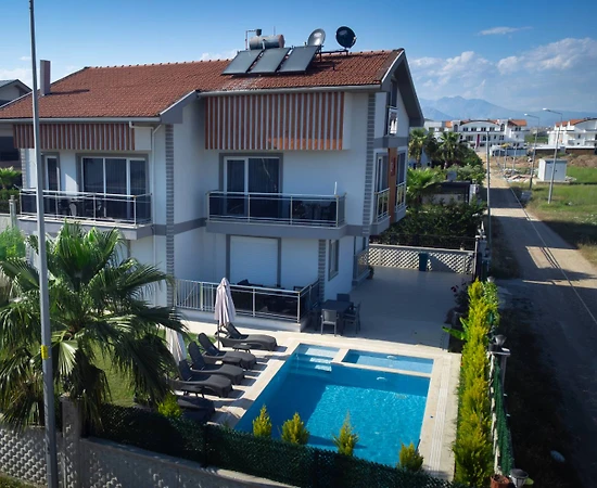 Serik Belek'te Kalabalık Ailelere Uygun, Özel Havuzlu, 5+1 Villa - 1