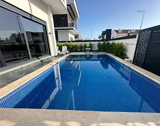 Serik Belek'te Merkeze Yakın Konumda, Özel Havuzlu, 3+1, Şık Villa - 3