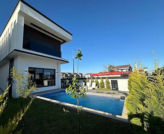 Serik Belek'te Merkezi Konumda, Özel Havuzlu, Lüks Villa - 1