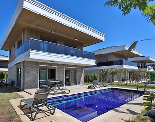 Serik Belek'te Plaja Yakın Konumda, Özel Havuzlu, Şık Villa - 1
