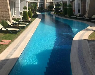 Serik Belek'te Site İçerisinde, Ortak Havuzlu, 4+1 Villa - 3