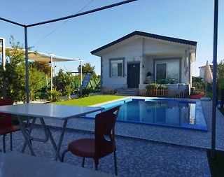 Serik Kadriye'de Elverişli Konumda, Geniş Bahçeli, Şık Ev - 2