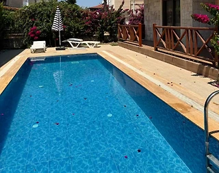Serik Kadriye'de Geniş Ailelere Uygun, Özel Havuzlu, 4+1 Villa - 1