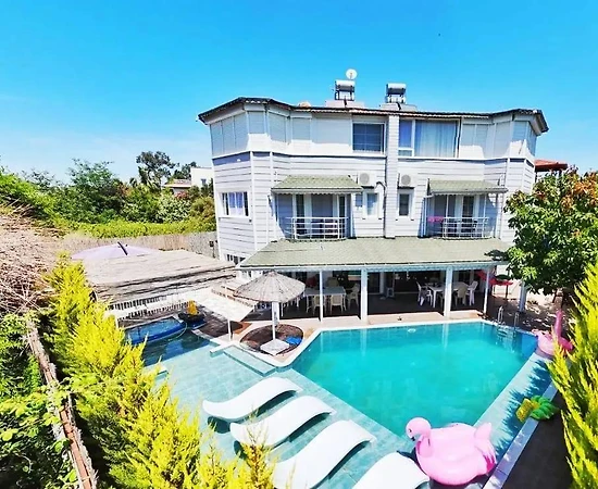 Serik Kadriye'de Geniş Ailelere Uygun, Özel Havuzlu, 5+2 Villa - 1