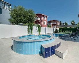 Serik Kadriye'de Geniş Ailelere Uygun, Özel Havuzlu, Ferah Villa - 2