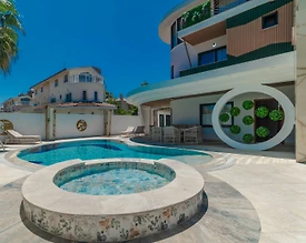 Serik Kadriye'de Geniş Ailelere Uygun, Özel Havuzlu, İkiz Villa - 2