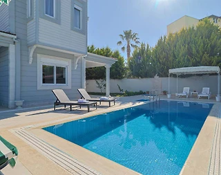 Serik Kadriye'de Geniş Ailelere Uygun, Özel Havuzlu, Konforlu Villa - 2