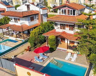 Serik Kadriye'de Geniş Bahçe İçerisinde, Özel Havuzlu, Konforlu Villa - 5