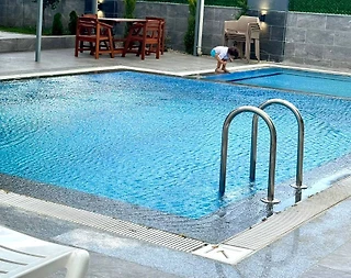 Serik Kadriye'de Lüks Tasarımlı, Yetişkin ve Çocuk Havuzlu, Şık Villa - 3