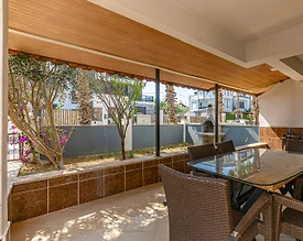 Serik Kadriye'de Merkeze Yakın, Geniş Bahçeli, Kiralık Villa - 3