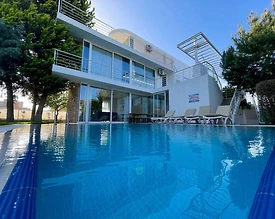 Serik Kadriye'de Merkeze Yakın, Özel Havuzlu, Kiralık Villa - 2