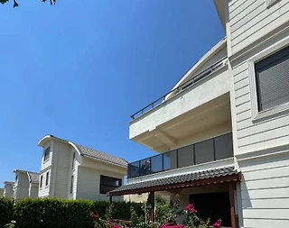 Serik Kadriye'de Merkezi Konumda, Özel Havuzlu, Kiralık Villa - 2