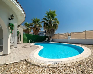 Serik Kadriye'de Modern Tasarımlı, Özel Havuzlu, Modern Villa - 2