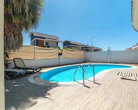 Serik Kadriye'de Modern Tasarımlı, Özel Havuzlu, Modern Villa - 3