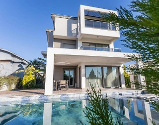 Serik Kadriye'de Sakin Konumda, Özel Havuzlu, 6 Kişilik Villa - 2