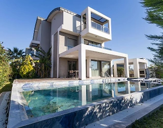 Serik Kadriye'de Sakin Konumda, Özel Havuzlu, 6 Kişilik Villa - 3