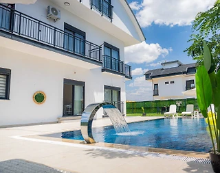 Serik Kadriye'de Sakin Konumda, Özel Havuzlu, Modern Villa - 4