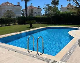 Serik Kadriye'de Site İçerisinde, Özel Havuzlu, 4+1 Villa - 3