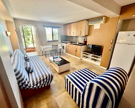 İzmir Karaburun'da Geniş Bahçeli, Çekirdek Ailelere Uygun, Kiralık Daire - 3