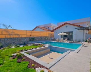 Seydikemer Çaltıözü'nde Doğa İle İç İçe, Özel Havuzlu, Bahçeli Villa - 2