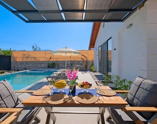 Seydikemer Çaltıözü'nde Doğa İle İç İçe, Özel Havuzlu, Bahçeli Villa - 5