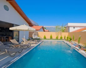 Seydikemer Çaltıözü'nde Doğa İle İç İçe, Özel Havuzlu, Lüks Villa - 3