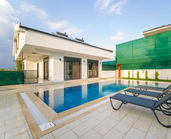 Seydikemer Çaltıözü'nde Geniş Ailelere Uygun, Özel Havuzlu, Kiralık Villa - 1