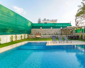 Seydikemer Çaltıözü'nde Geniş Ailelere Uygun, Özel Havuzlu, Kiralık Villa - 3