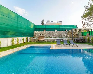 Seydikemer Çaltıözü'nde Geniş Ailelere Uygun, Özel Havuzlu, Şık Villa - 3