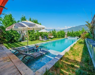 Seydikemer Demirler'de Otantik Tasarımlı, Özel Havuzlu, Bahçeli Villa - 5