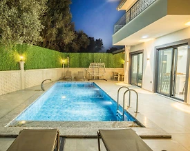 Seydikemer Gerişburnu'nda Doğa İçerisinde, Özel Havuzlu, Jakuzili Villa - 3